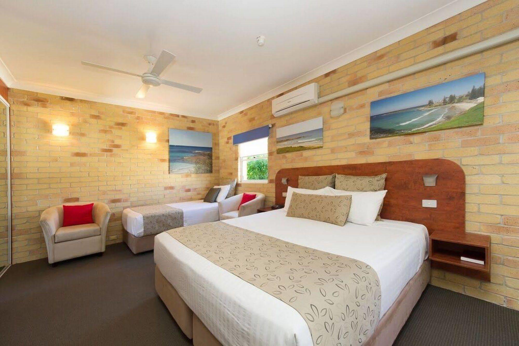 Yamba Beach Motel Eksteriør bilde