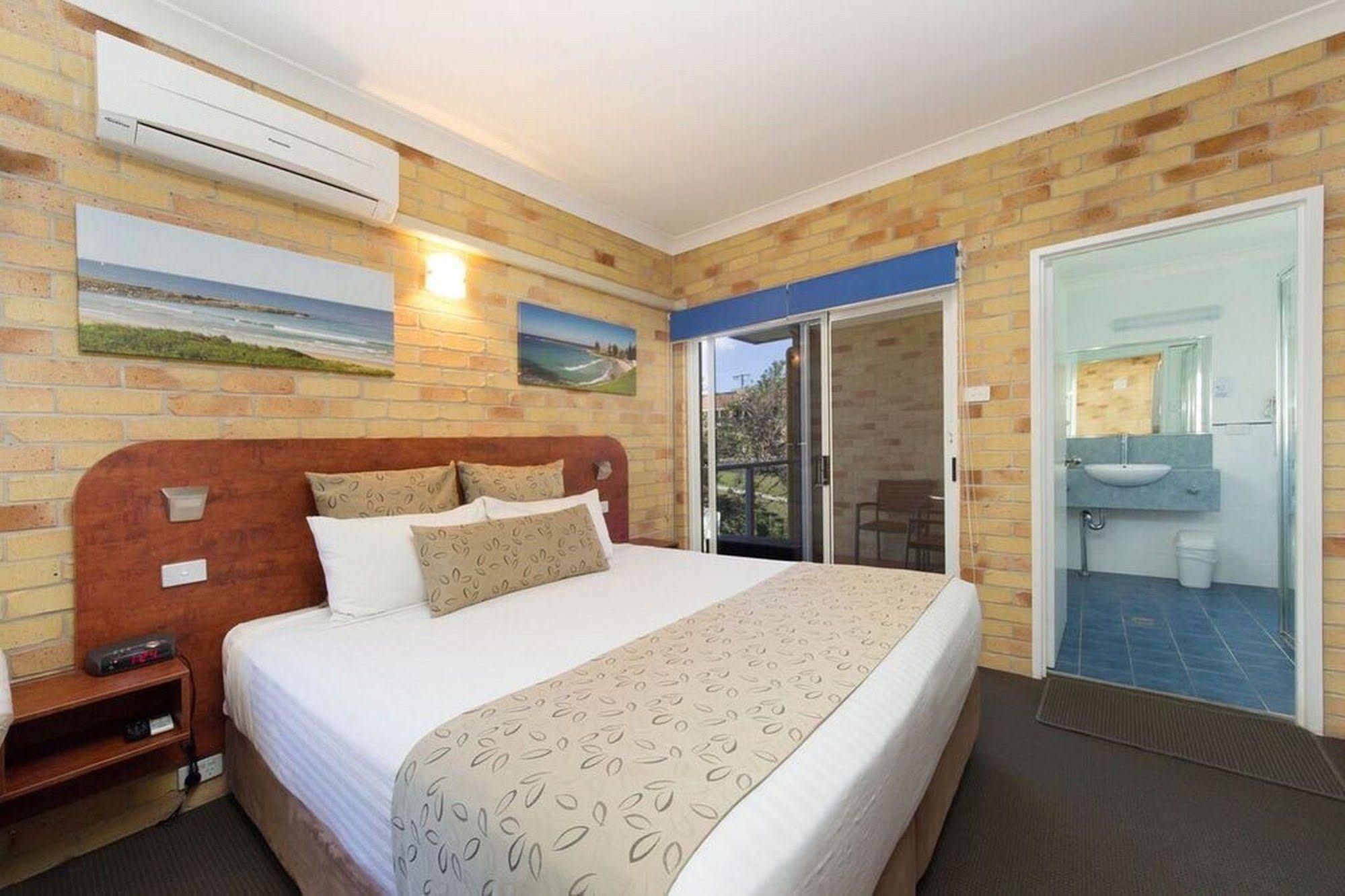 Yamba Beach Motel Eksteriør bilde