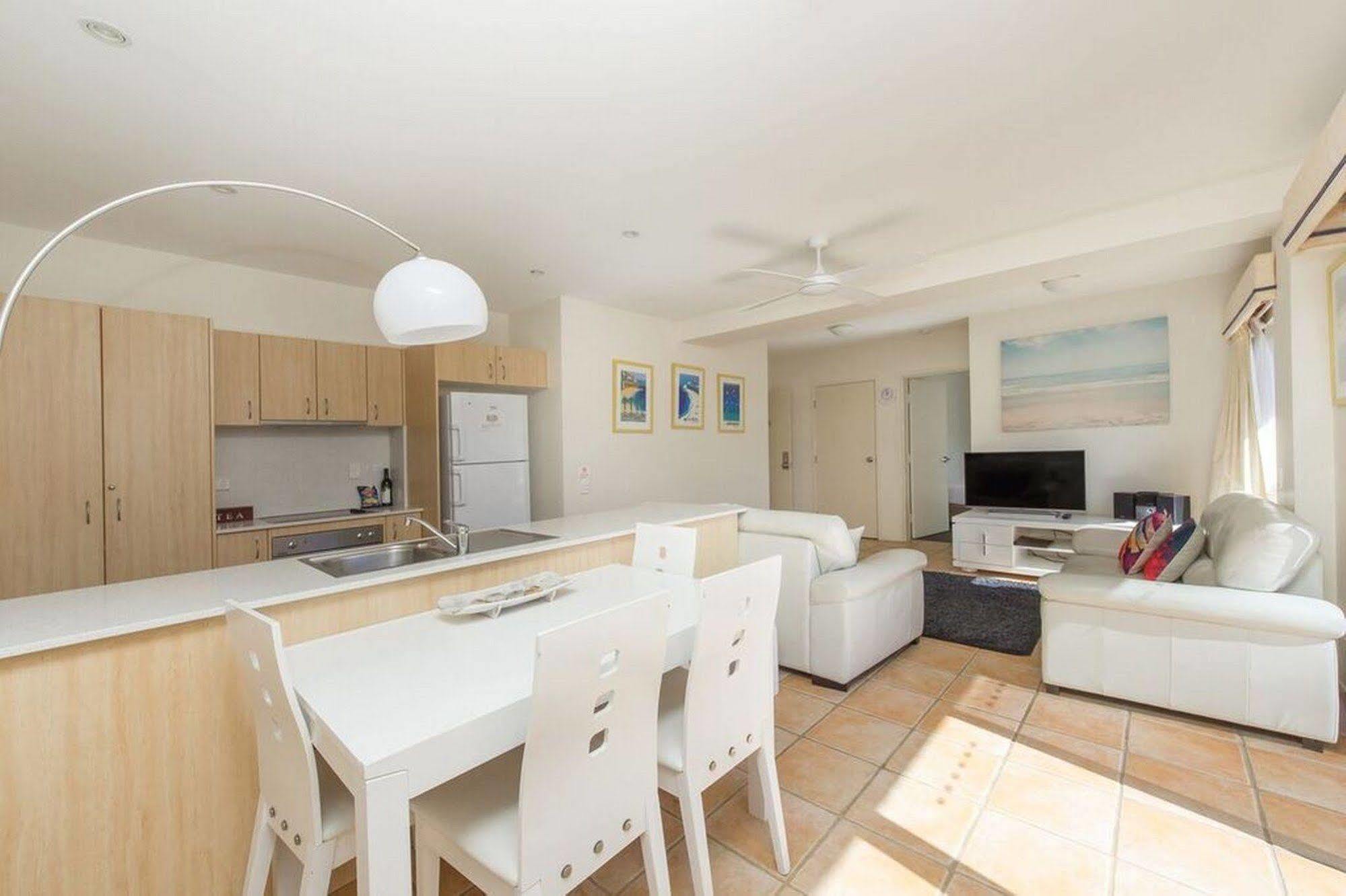 Yamba Beach Motel Eksteriør bilde